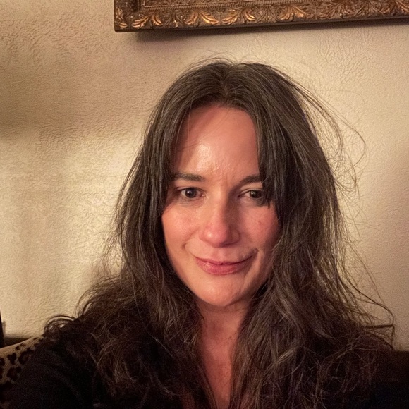 Meet your Posher, Dara - Picture 1 of 1